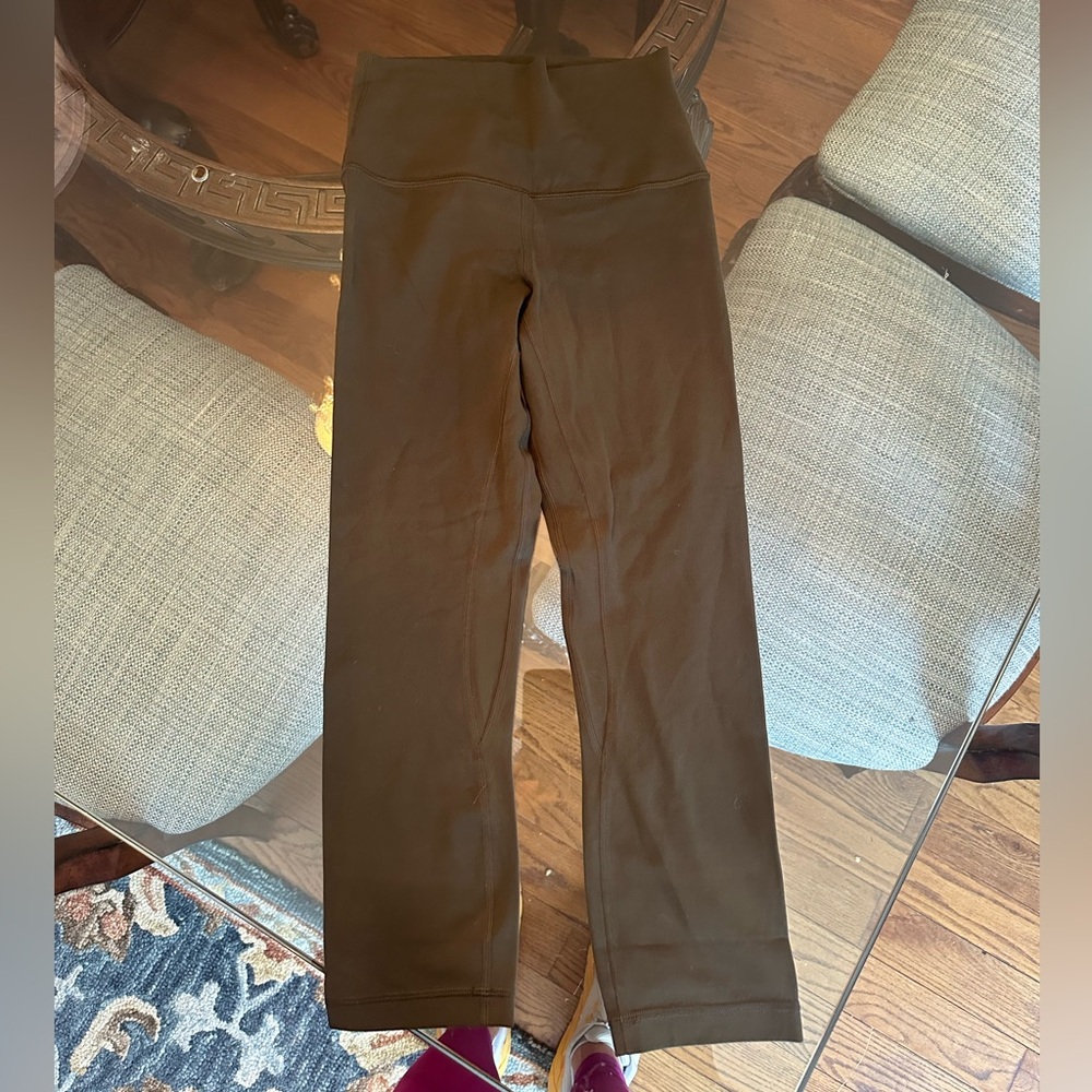 Lululemon Size 4 Dark Olive 17” Crop